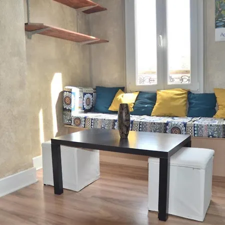 Beautiful Duplex In A Charming Area *